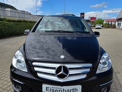 Schwarz Gebraucht 2009 Mercedes B150 Van / Kleinbus | 6.990 € (Teuer)