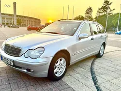 Silber Gebraucht 2001 Mercedes 200 Limousine | 2.300 € (Fairer Preis)