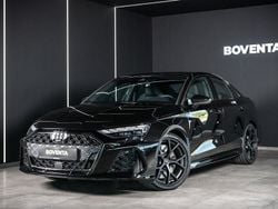 Mythosschwarz metallic Gebraucht 2025 Audi RS3 Sport Kleinwagen | 62.850 € (Guter Preis)