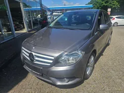 Grau Gebraucht 2014 Mercedes B180 Van / Kleinbus | 11.850 € (Guter Preis)