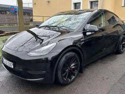 Schwarz Gebraucht 2023 Tesla Model Y Performance SUV | 44.000 € (Etwas zu teuer)