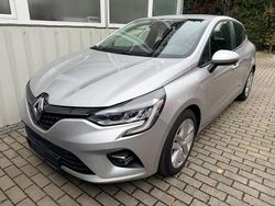 Silber Gebraucht 2020 Renault Clio V Experience Kleinwagen | 14.400 € (Fairer Preis)