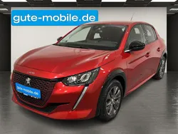 Rot Gebraucht 2023 Peugeot e-208 Allure Kleinwagen | 18.990 € (Guter Preis)