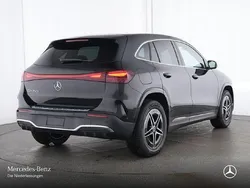 Kosmosschwarz Gebraucht 2025 Mercedes EQA250 Advanced SUV | 39.990 € (Teuer)
