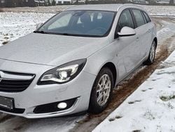 Silber Gebraucht 2015 Opel Insignia Kombi | 7.000 € (Fairer Preis)