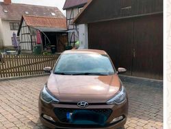 Braun Gebraucht 2016 Hyundai i20 Kleinwagen | 7.777 € (Fairer Preis)