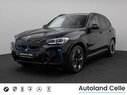 M carbonschwarz metallic4schwarz Gebraucht 2023 BMW iX3 Impressive SUV | 44.499 € (Fairer Preis)