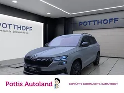 Grau Gebraucht 2024 Skoda Karoq SportLine SUV | 34.977 € (Guter Preis)