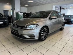 Pure white Gebraucht 2017 VW Golf VII Limousine | 15.990 € (Etwas zu teuer)