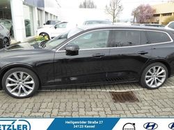 Schwarz Gebraucht 2020 Volvo V60 Momentum Kombi | 26.900 € (Guter Preis)