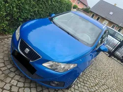 Blau Gebraucht 2012 Seat Ibiza ST Kombi | 3.200 € (Fairer Preis)