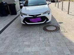 Weiß Gebraucht 2019 Toyota Corolla Kombi | 15.500 € (Etwas zu teuer)