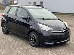 Schwarz Gebraucht 2011 Toyota Verso-S Life Van / Kleinbus | 8.950 € (Teuer)