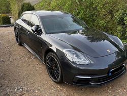 Grau Gebraucht 2019 Porsche Panamera 4 Sport Turismo Limousine | 60.000 € (Superpreis)