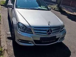 Grau Gebraucht 2013 Mercedes C220 Avantgarde Limousine | 11.000 € (Fairer Preis)