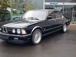 Schwarz metallic Gebraucht 1985 BMW 735 Limousine | 11.700 €