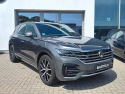 Grau (metallic) Gebraucht 2019 VW Touareg R-line SUV | 43.940 € (Guter Preis)