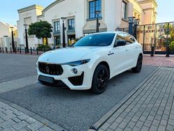Weiß Gebraucht 2022 Maserati Levante GT SUV | 57.997 € (Guter Preis)
