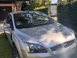 Silber Gebraucht 2007 Ford Focus Cabriolet Cabrio | 5.999 €