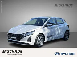 Lumen grey Gebraucht 2024 Hyundai i20 Trend Limousine | 18.950 € (Fairer Preis)