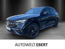 Unilack schwarz Gebraucht 2024 Mercedes GLC300 AMG SUV | 73.990 €