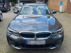 Schwarz Gebraucht 2019 BMW 320 M Sport Kombi | 24.850 € (Guter Preis)