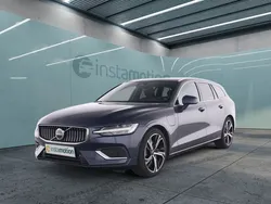 Blau Gebraucht 2024 Volvo V60 Plus Kombi | 53.990 €