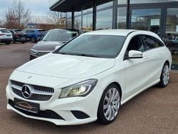 Weiß Gebraucht 2015 Mercedes CLA250 Limousine | 19.850 € (Etwas zu teuer)