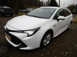 Weiß Gebraucht 2020 Toyota Corolla Business Edition Kombi | 11.990 €