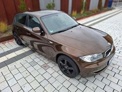 Braun Gebraucht 2010 BMW 118 Sport Line Kleinwagen | 3.999 € (Guter Preis)