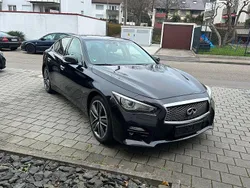 Schwarz Gebraucht 2015 Infiniti Q50 Sport Tech Limousine | 7.999 €