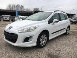 Weiß Gebraucht 2013 Peugeot 308 Access Kombi | 3.799 € (Fairer Preis)