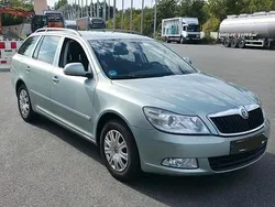 Silber Gebraucht 2013 Skoda Octavia Kombi | 7.500 € (Superpreis)