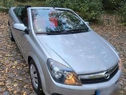 Silber Gebraucht 2006 Opel Astra Cabriolet Cabrio | 2.300 € (Guter Preis)