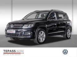 Deep black perleffekt Gebraucht 2016 VW Tiguan Sportline SUV | 16.490 € (Guter Preis)