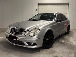 Silber Gebraucht 2003 Mercedes E500 AMG Limousine | 5.950 € (Guter Preis)