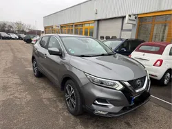 Grau Gebraucht 2020 Nissan Qashqai N-Connecta SUV | 18.999 € (Guter Preis)