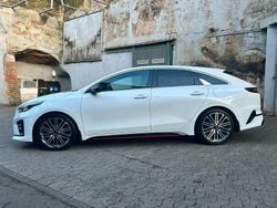Weiß Gebraucht 2021 Kia ProCeed GT Kleinwagen | 17.500 € (Superpreis)