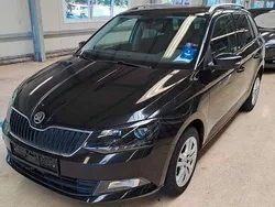 Schwarz Gebraucht 2015 Skoda Fabia Kombi | 6.700 € (Guter Preis)