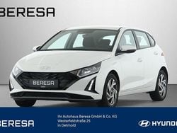 Weiß Neu 2025 Hyundai i20 Trend Limousine | 19.980 € (Guter Preis)