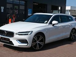 Ice white / solid Gebraucht 2021 Volvo V60 Inscription Kombi | 36.500 € (Fairer Preis)