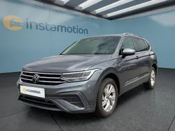 Grau Gebraucht 2024 VW Tiguan SUV | 32.799 € (Guter Preis)