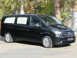 Schwarz Gebraucht 2024 Mercedes Vito Van / Kleinbus | 82.700 €