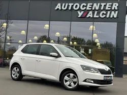 Weiß Gebraucht 2016 Skoda Fabia Style Kleinwagen | 10.290 € (Fairer Preis)