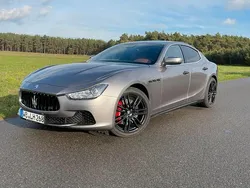 Grau Gebraucht 2017 Maserati Ghibli Coupé | 29.999 € (Etwas zu teuer)