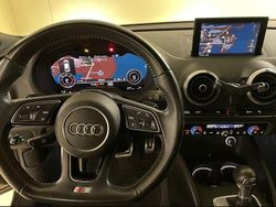 Grau Gebraucht 2017 Audi A3 Sportback Design Kleinwagen | 17.000 €