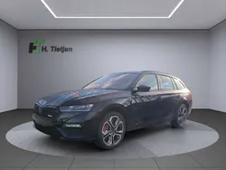 Schwarz Gebraucht 2024 Skoda Octavia RS Kombi | 36.990 € (Guter Preis)
