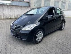 Schwarz Gebraucht 2011 Mercedes 180 Limousine | 4.750 € (Superpreis)
