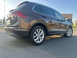 Braun Gebraucht 2016 VW Tiguan Highline SUV | 18.000 € (Superpreis)