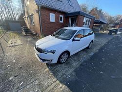 Weiß Gebraucht 2019 Skoda Rapid Clever Kleinwagen | 11.500 € (Guter Preis)